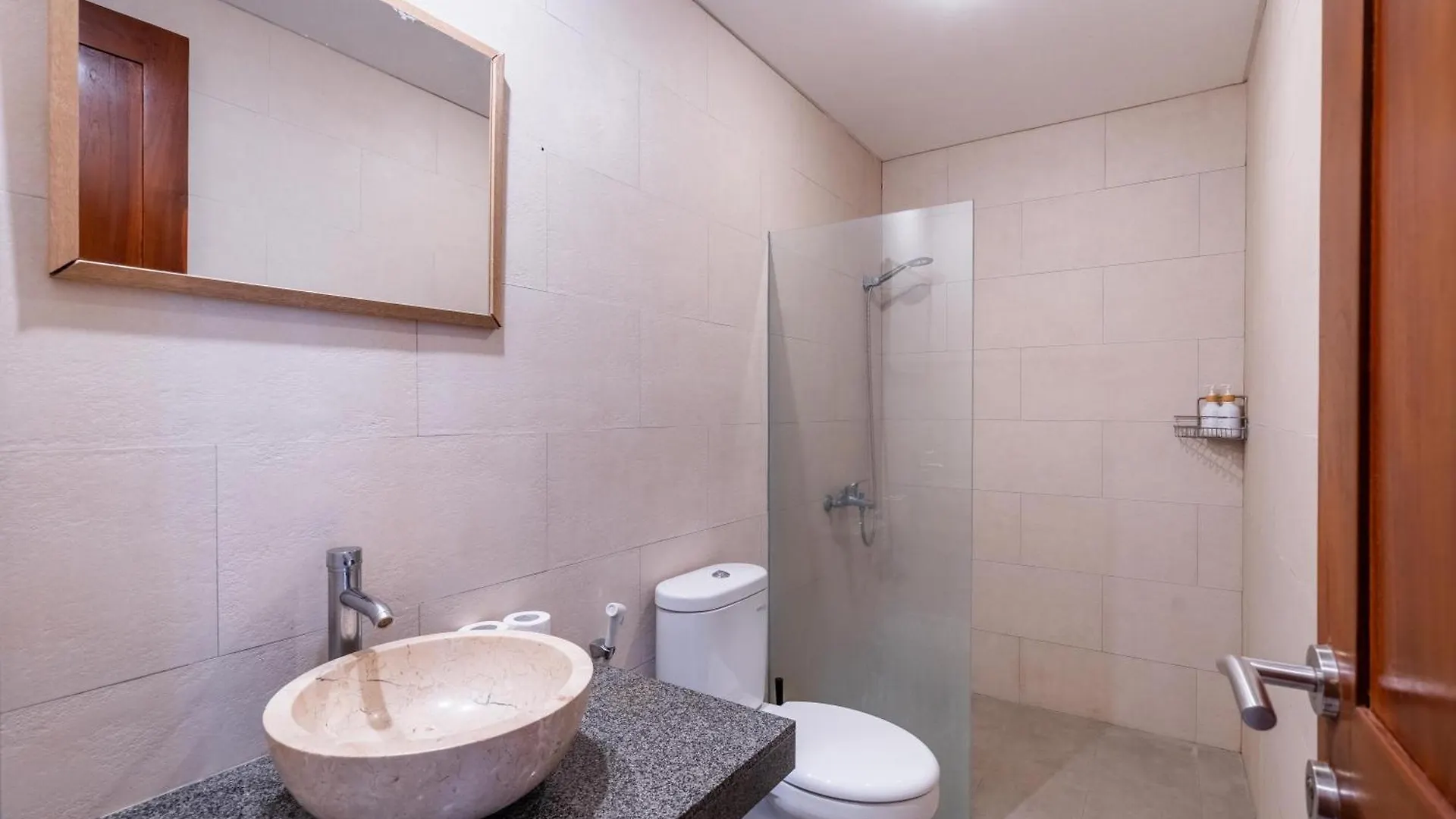 Private Suite In Tropical Pool Villa Seminyak  Guest house